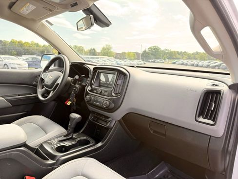 Used 2018 Chevrolet Colorado W/T w/ WT Convenience Package RWD image 22