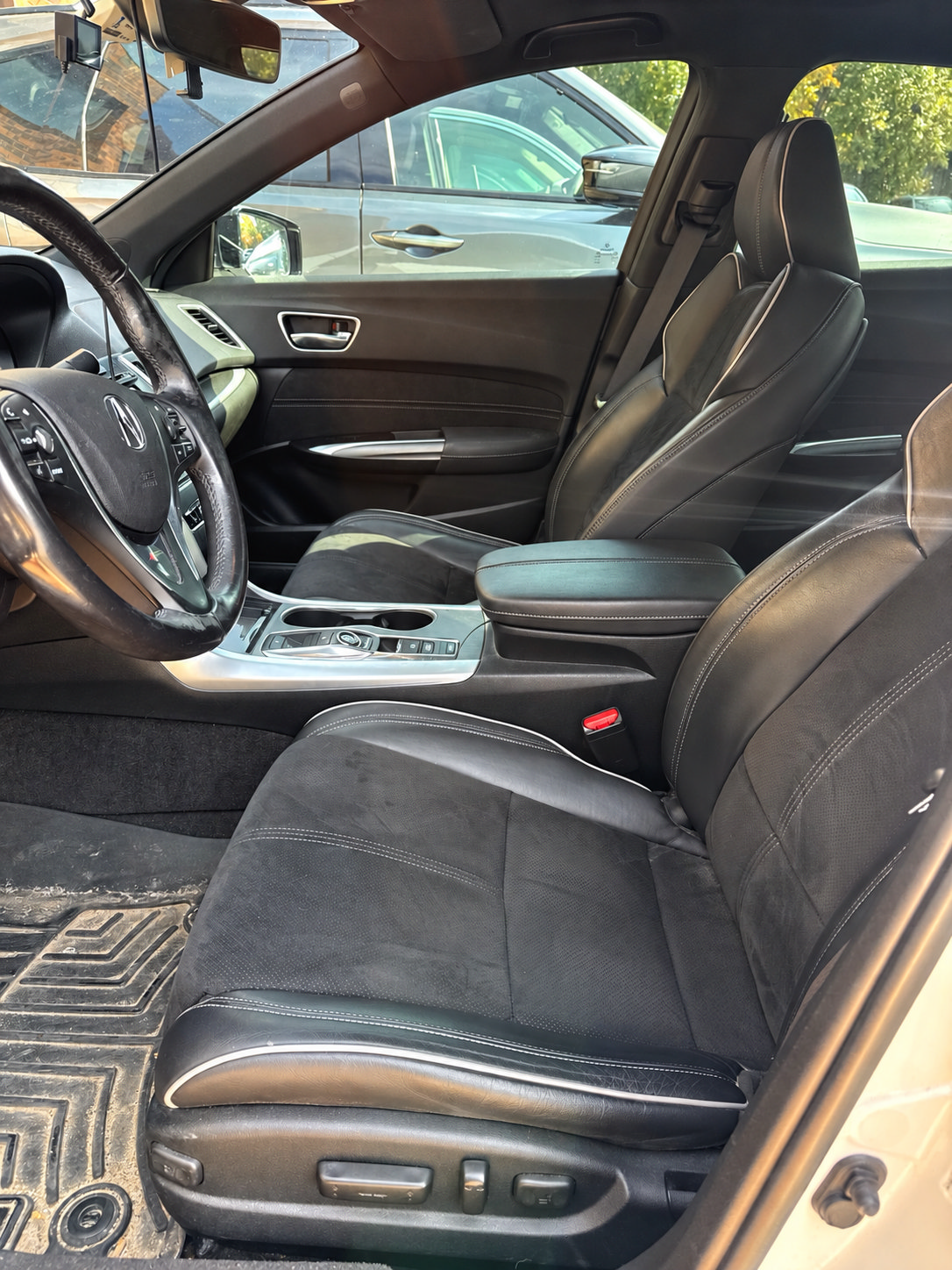 Used 2020 Acura TLX w/ Technology Package AWD/4WD image 11