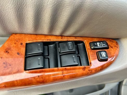 Used 2008 Toyota Sienna XLE FWD image 13