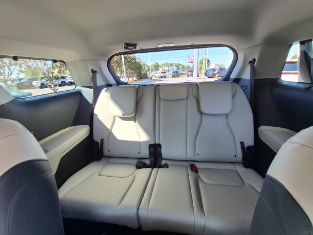 Used 2026 Kia Carnival EX FWD image 21