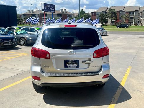 Used 2009 Hyundai Santa Fe GLS FWD image 7