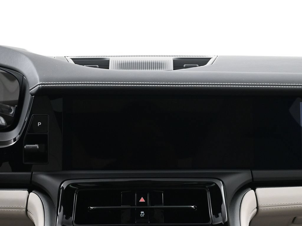Used 2026 Porsche Panamera image 11