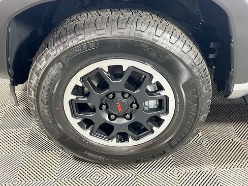 New 2026 Toyota 4Runner TRD Off-Road Premium AWD/4WD image 23