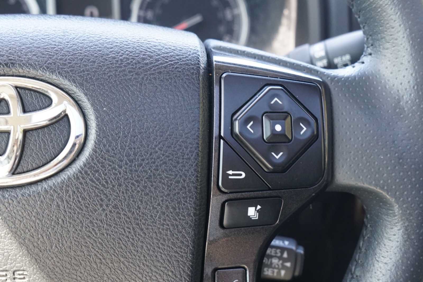 Used 2022 Toyota 4Runner TRD Pro AWD/4WD image 13