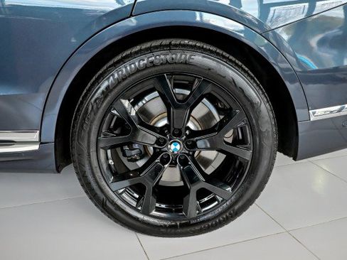 Used 2022 BMW X7 xDrive40i w/ Premium Package image 54