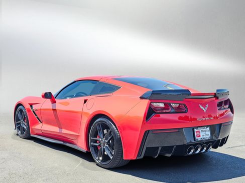 Used 2017 Chevrolet Corvette Stingray Coupe w/ 2LT Preferred Equipment Group RWD image 3