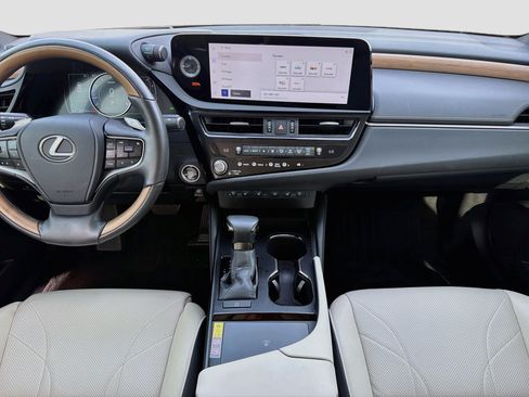 Used 2024 Lexus ES 350 Ultra Luxury w/ Accessory Package (Z2) FWD image 19