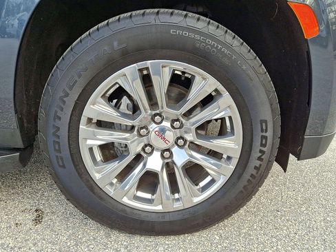 Certified 2021 GMC Yukon XL Denali image 27