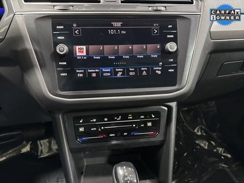 Used 2022 Volkswagen Tiguan SE image 16