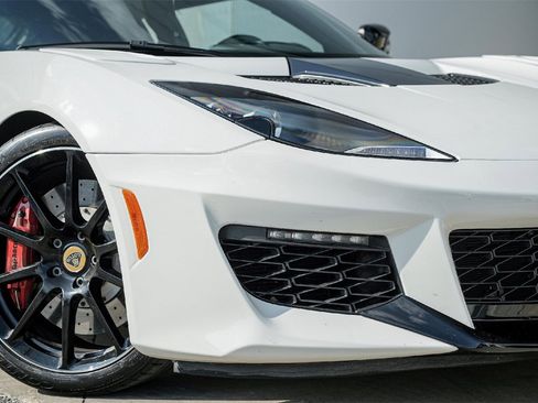 Used 2021 Lotus Evora image 3