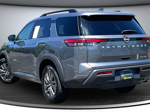 Used 2024 Nissan Pathfinder SV AWD/4WD image 4