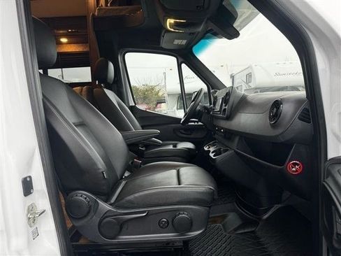 Used 2020 Mercedes-Benz Sprinter 3500 image 15