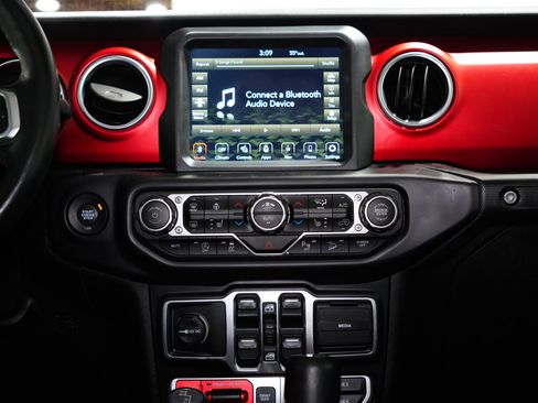 Used 2020 Jeep Wrangler Unlimited Rubicon image 12