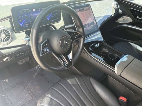 Used 2022 Mercedes-Benz EQS 450+ Sedan image 32