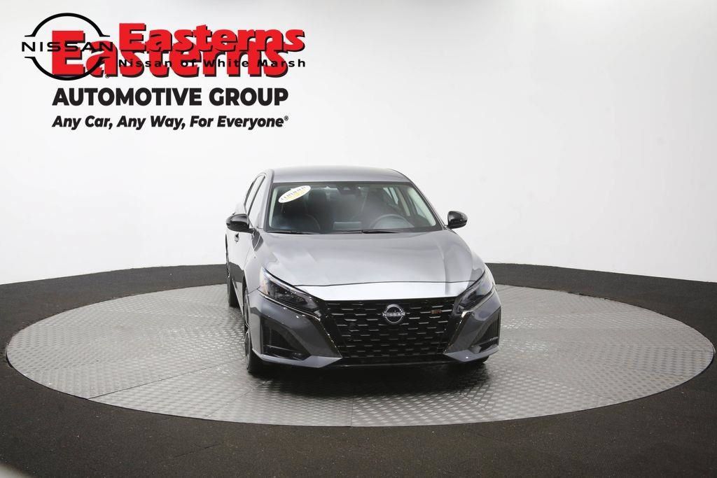 Used 2025 Nissan Altima 2.5 SR AWD/4WD image 52