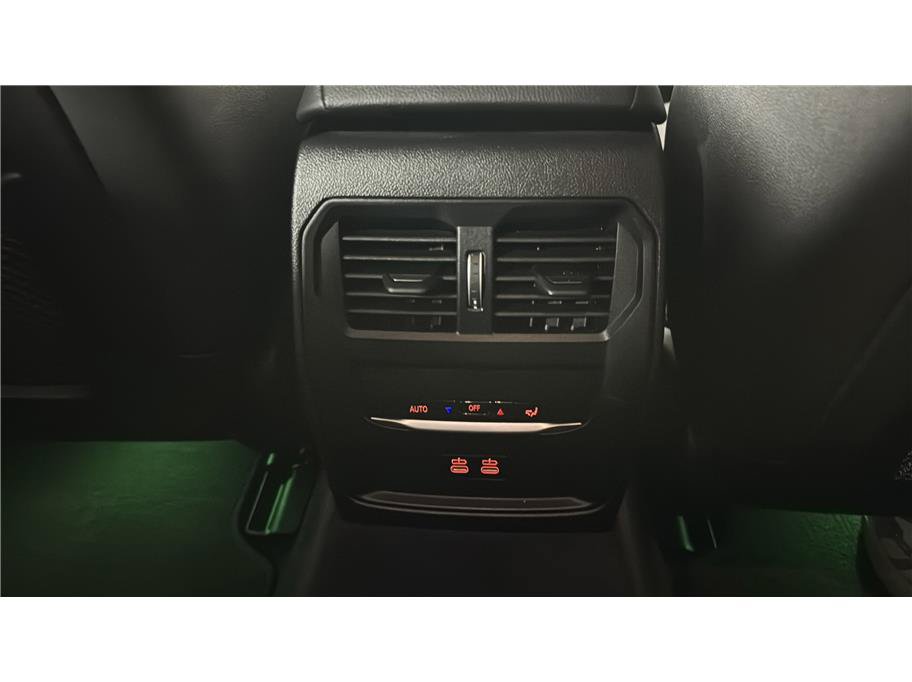 Used 2023 BMW i4 eDrive40 RWD image 15