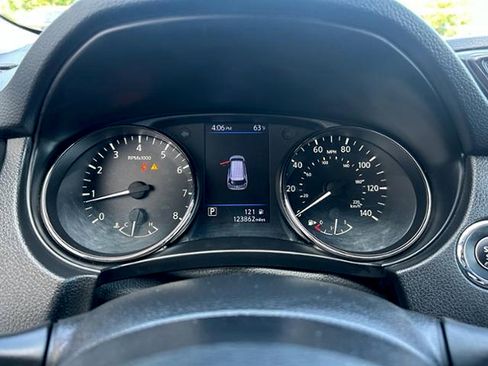 Used 2018 Nissan Rogue SL AWD/4WD image 14