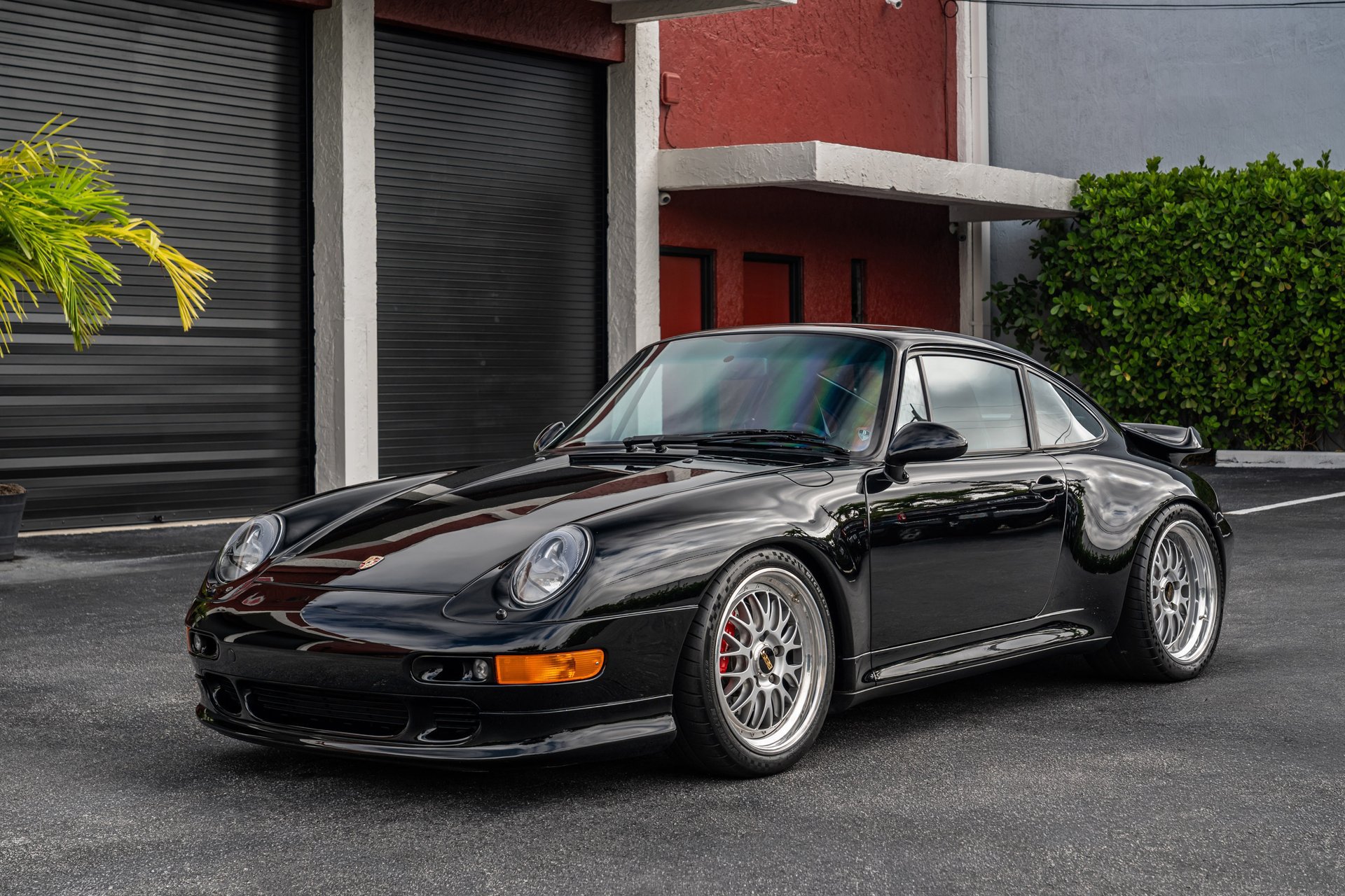 Used 1996 Porsche 911 Turbo RWD image 4