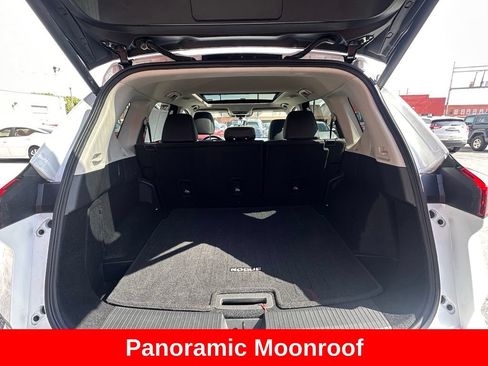 Certified 2025 Nissan Rogue SV w/ SV Premium Package FWD image 6