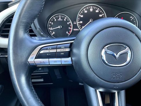 Used 2023 MAZDA MAZDA3 s image 20