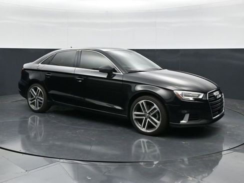 Used 2019 Audi A3 2.0T Premium w/ Convenience Package FWD image 3