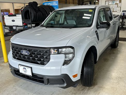 New 2026 Ford Maverick XLT w/ XLT Luxury Package image 6