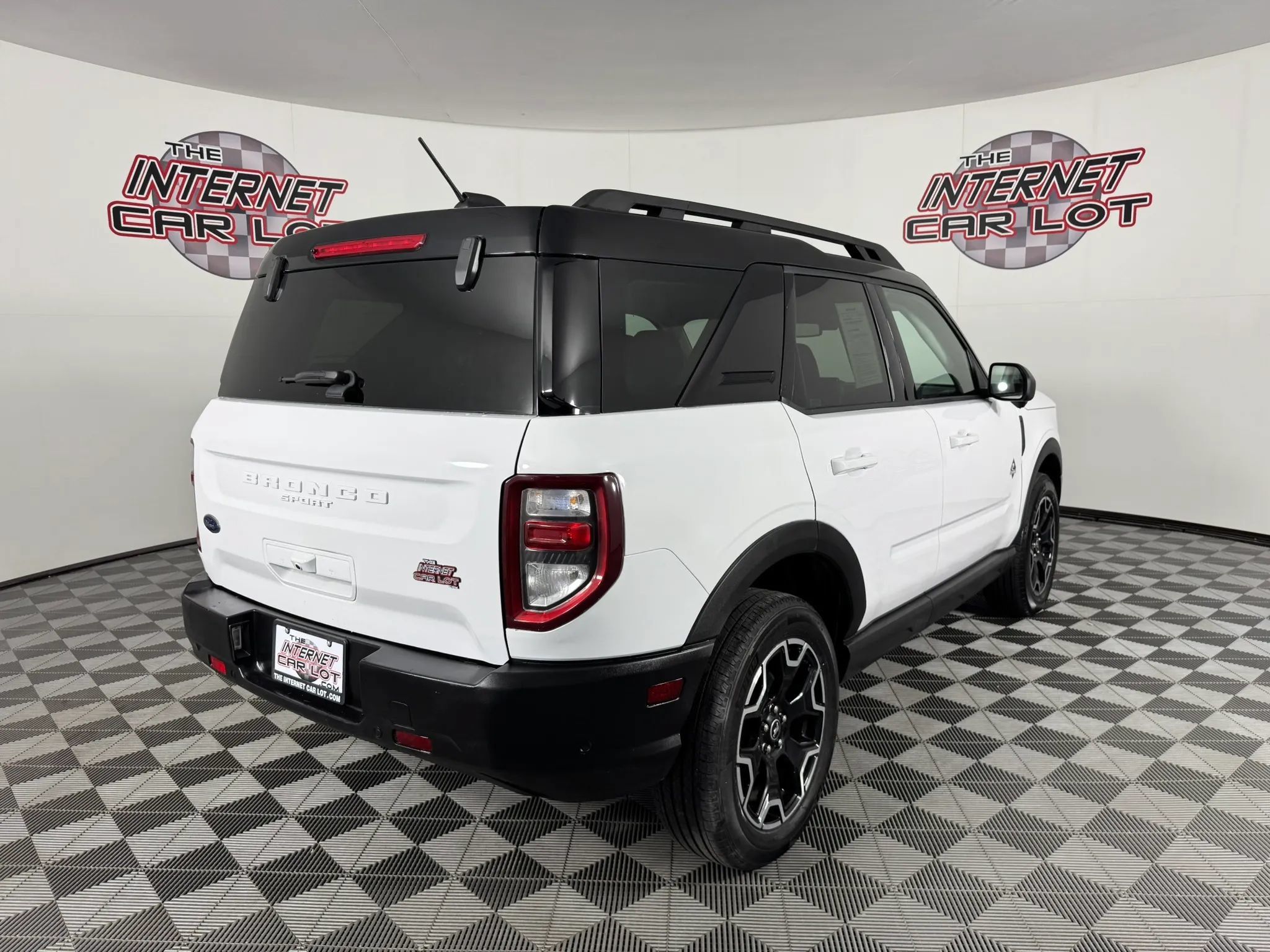 Used 2025 Ford Bronco Sport Outer Banks w/ Outer Banks Tech Package+ AWD/4WD image 7