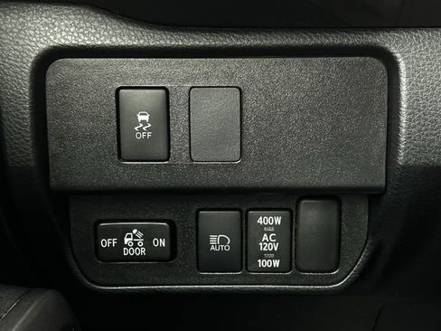 Used 2021 Toyota Tacoma TRD Sport w/ Technology Package AWD/4WD image 24
