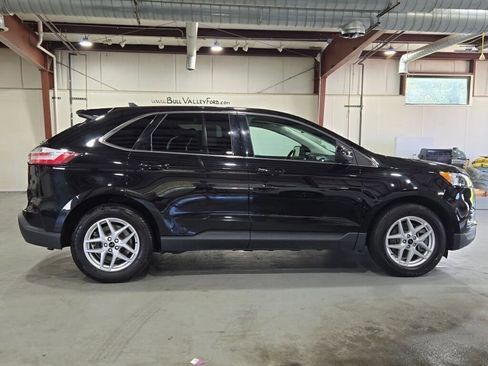 Used 2023 Ford Edge SEL image 6