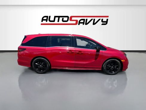 Used 2023 Honda Odyssey Sport image 8