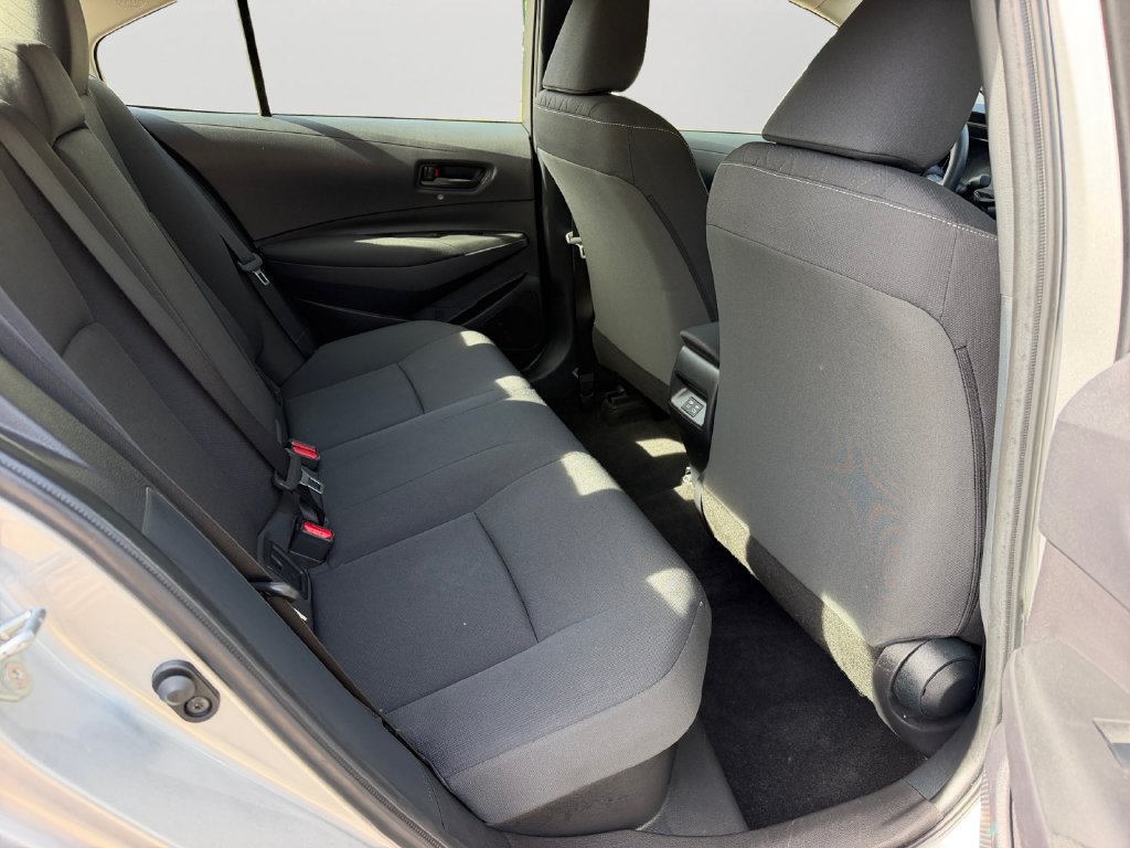 Used 2026 Toyota Corolla LE FWD image 9