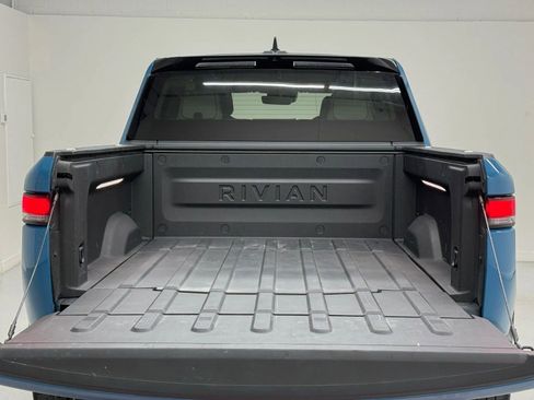 Used 2023 Rivian R1T Launch Edition image 39