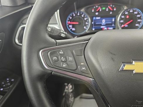 Used 2024 Chevrolet Equinox LT image 31