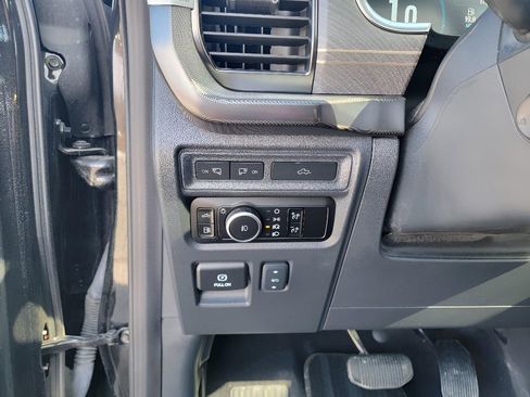 Used 2023 Ford F150 Platinum w/ Equipment Group 701A High image 15