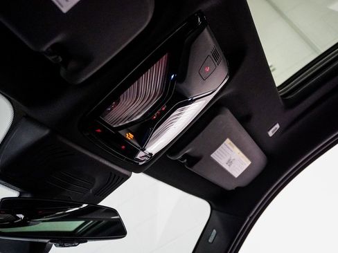 Used 2023 BMW X4 xDrive30i w/ M Sport Package image 31