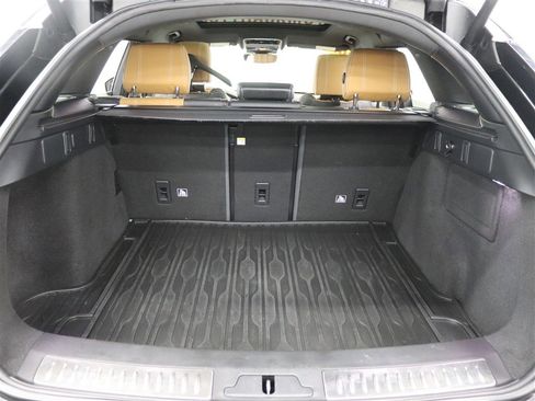 Used 2020 Land Rover Range Rover Velar R-Dynamic HSE image 6
