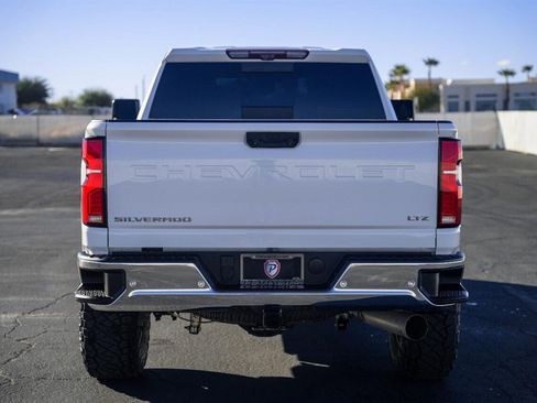 Used 2024 Chevrolet Silverado 2500 LTZ w/ LTZ Plus Package image 5