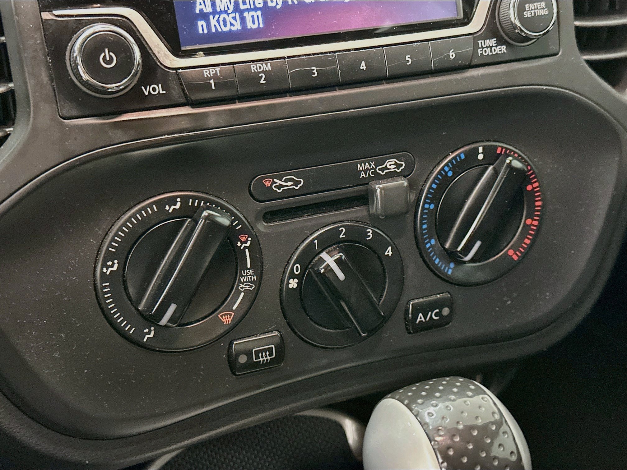 Used 2015 Nissan Juke S AWD/4WD image 23
