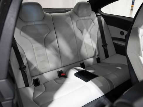 Used 2018 BMW M4 Coupe RWD image 29