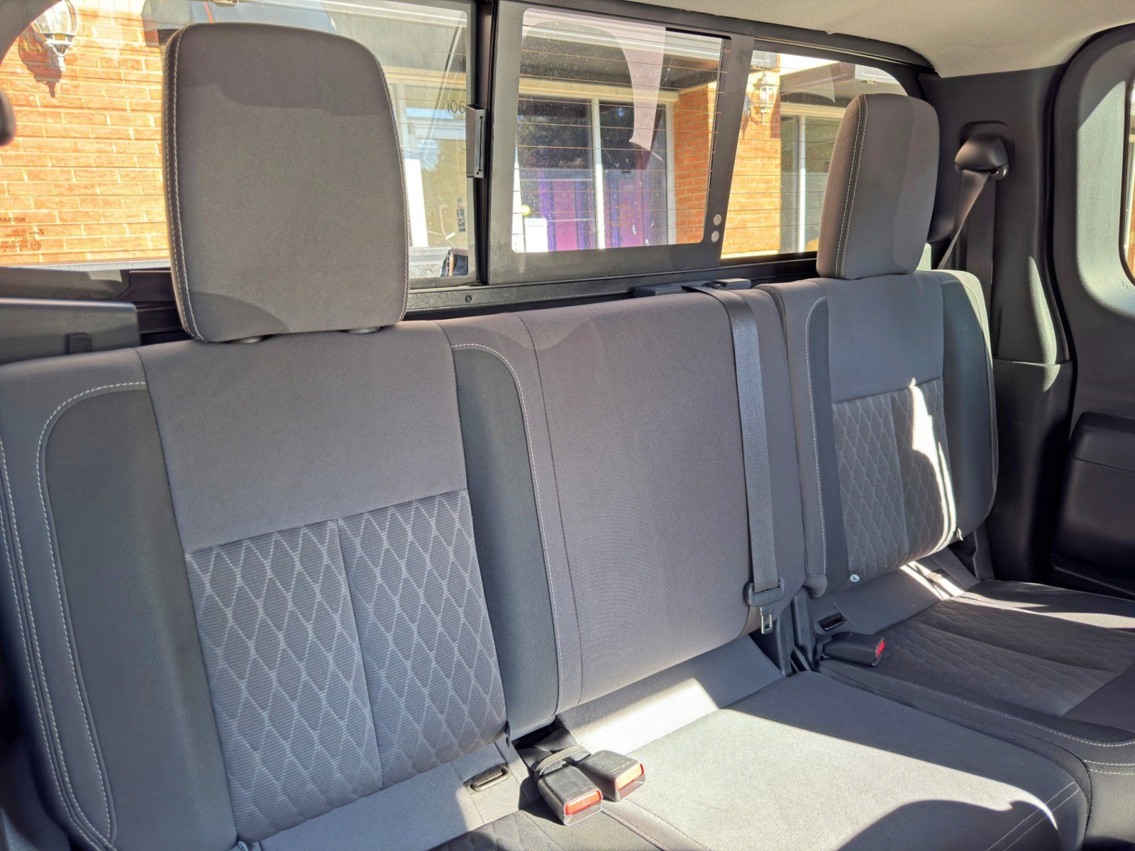 Used 2021 Nissan Titan SV w/ SV Convenience Package RWD image 28