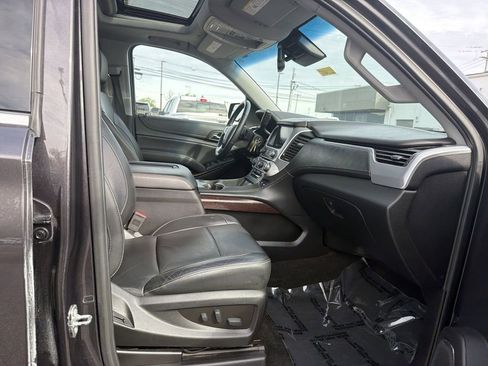 Used 2018 GMC Yukon SLT w/ HD Trailering Package AWD/4WD image 15