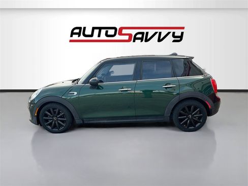 Used 2017 MINI Cooper 4-Door Hardtop image 4