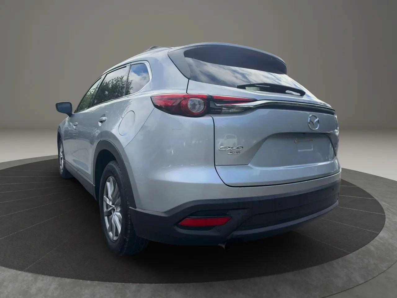 Used 2017 MAZDA CX-9 Touring AWD/4WD image 3