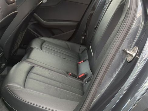 Used 2017 Audi A4 2.0T Premium image 17