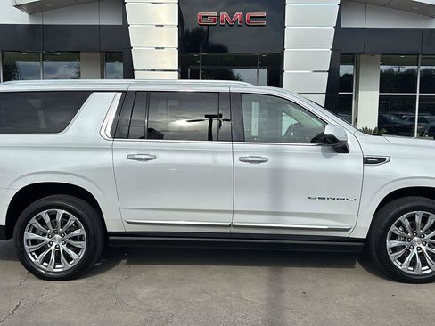 Certified 2023 GMC Yukon XL Denali image 8
