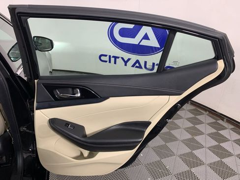 Used 2022 Nissan Maxima Platinum w/ Sport Mat Group image 37