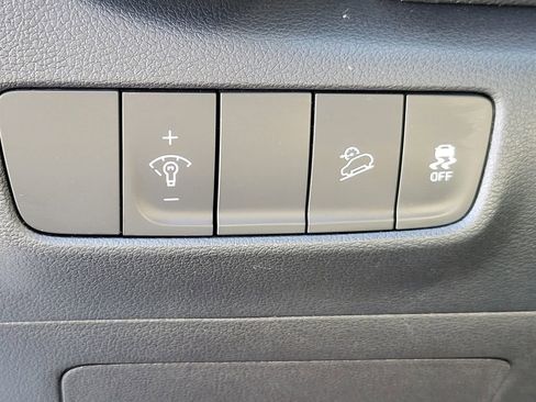 Used 2023 Hyundai Kona SEL image 18