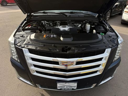 Used 2017 Cadillac Escalade Premium Luxury image 48