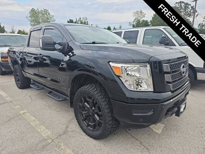 Used 2024 Nissan Titan SV w/ SV Convenience Package