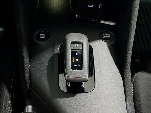 Used 2024 Nissan Z Sport w/ Floor Mat Package RWD image 12